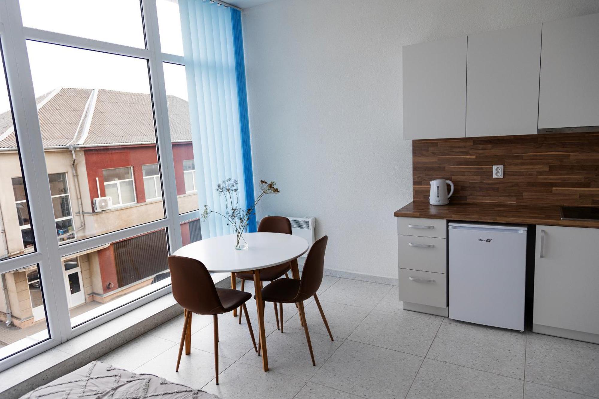 Skuodas Rooms Park מראה חיצוני תמונה